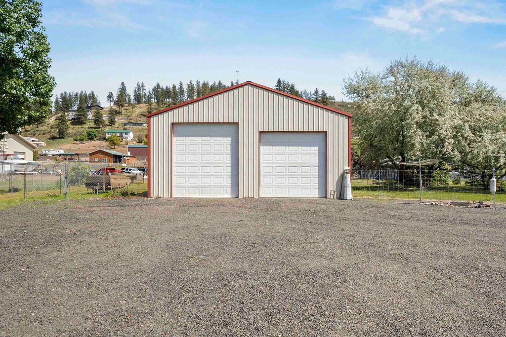42010 Quail Run N Rd, Deer Meadows, WA 99122 photo 2