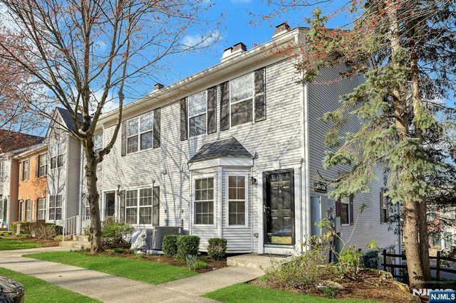 2109 Henry Court, Mahwah, NJ 07430