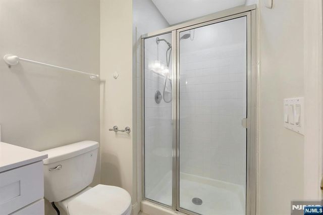 2109 Henry Court, Mahwah, NJ 07430