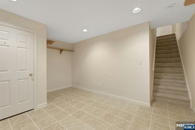 2109 Henry Court, Mahwah, NJ 07430