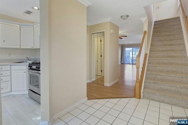 2109 Henry Court, Mahwah, NJ 07430