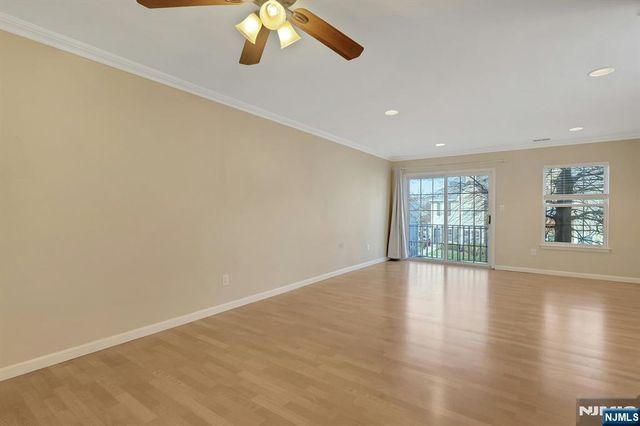 2109 Henry Court, Mahwah, NJ 07430