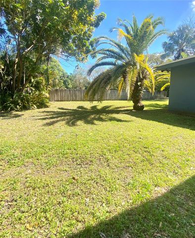 5975 SW 60th St, South Miami, FL 33143