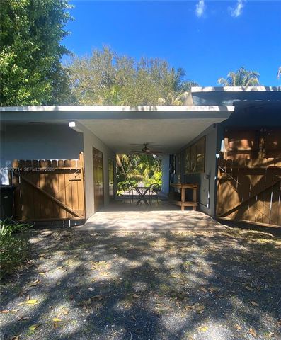 5975 SW 60th St, South Miami, FL 33143