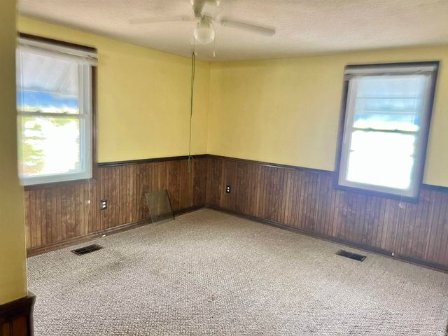 2405 Woodmont Drive, South Bend, IN 46614