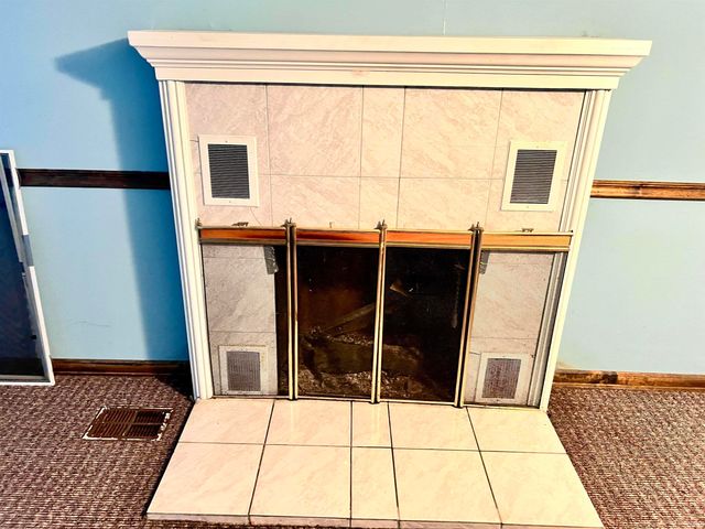 2405 Woodmont Drive, South Bend, IN 46614