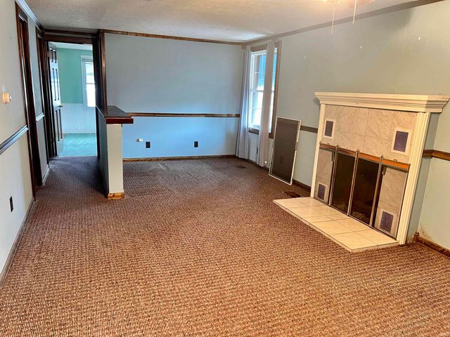 2405 Woodmont Drive, South Bend, IN 46614