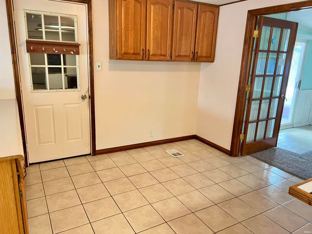 2405 Woodmont Drive, South Bend, IN 46614