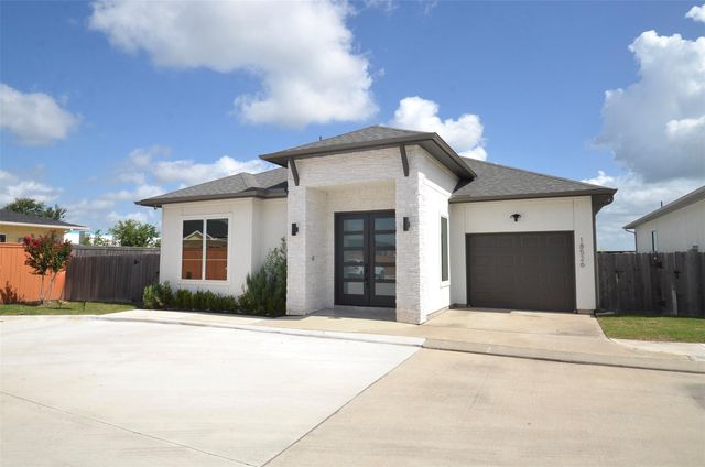18526 Bridgeway Lane, Richmond, TX 77407
