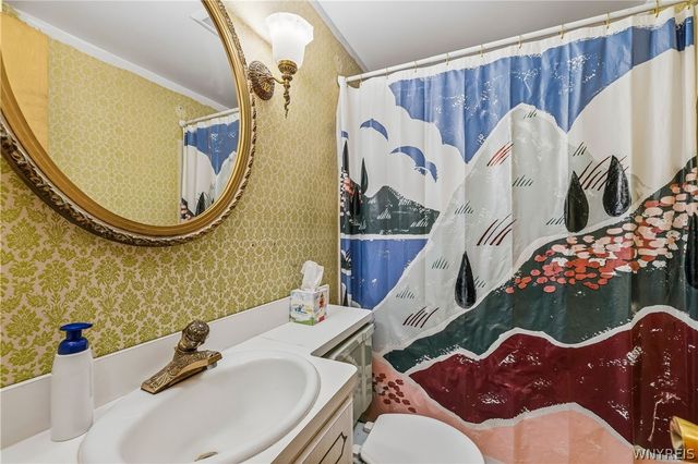 134 Standard Parkway, Cheektowaga, NY 14227