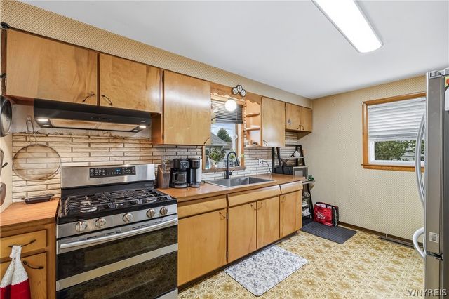 134 Standard Parkway, Cheektowaga, NY 14227