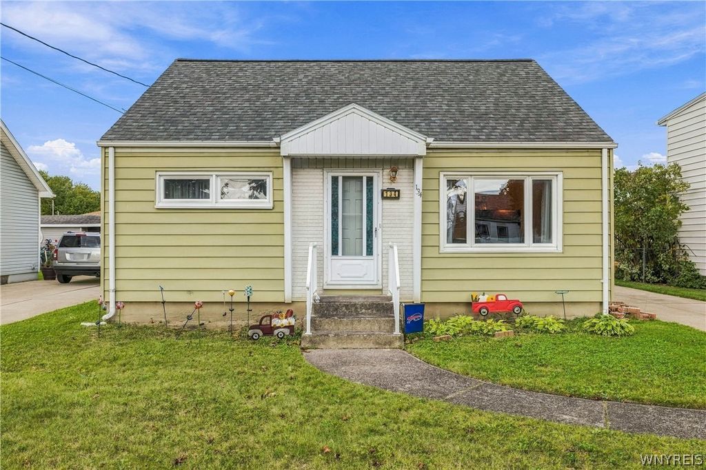 134 Standard Parkway, Cheektowaga, NY 14227