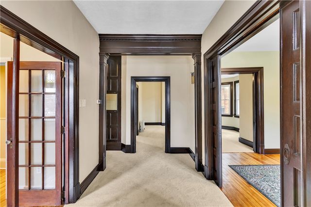 988 Greenfield Ave, Greenfield, PA 15217