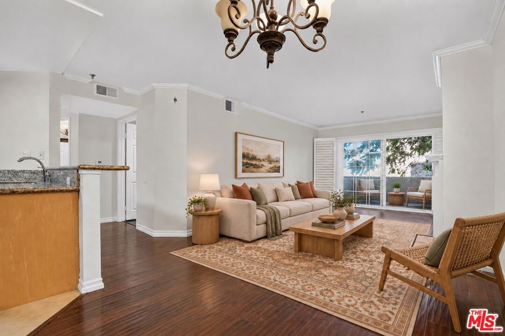 4401 Sepulveda Boulevard 104, Los Angeles, CA 91403 — photo 3
