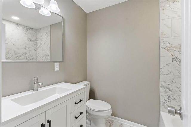 4211 Leavenworth Road, Kansas City, KS 66104