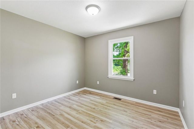 4211 Leavenworth Road, Kansas City, KS 66104