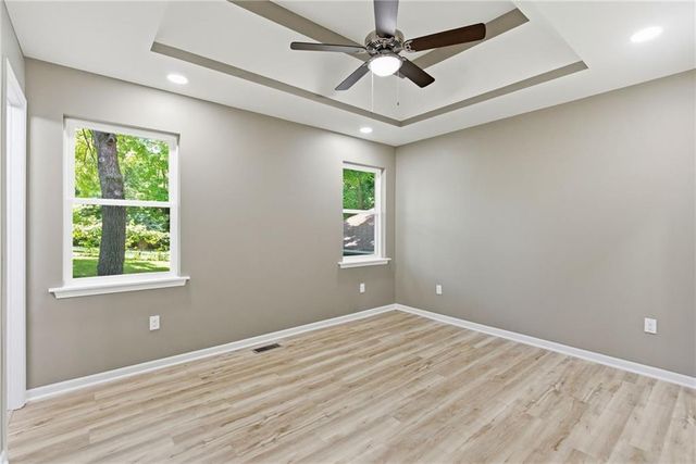 4211 Leavenworth Road, Kansas City, KS 66104