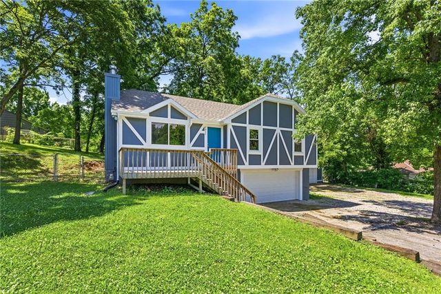 4211 Leavenworth Road, Kansas City, KS 66104