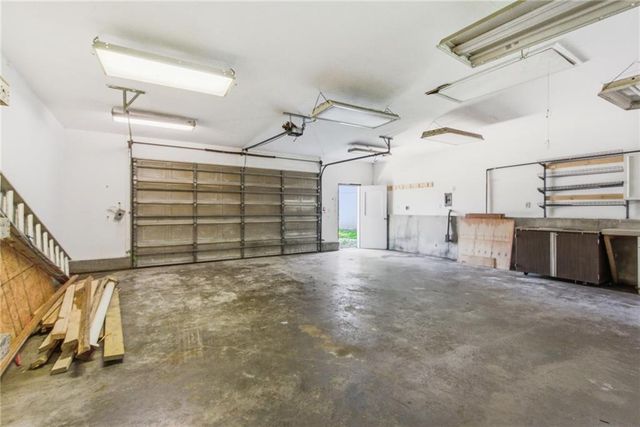 4211 Leavenworth Road, Kansas City, KS 66104