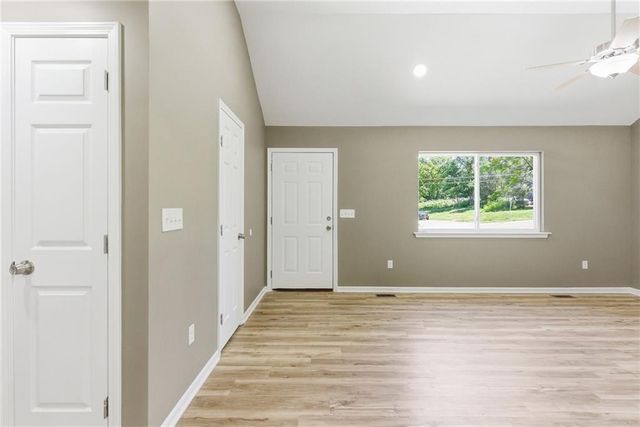 4211 Leavenworth Road, Kansas City, KS 66104