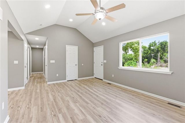 4211 Leavenworth Road, Kansas City, KS 66104