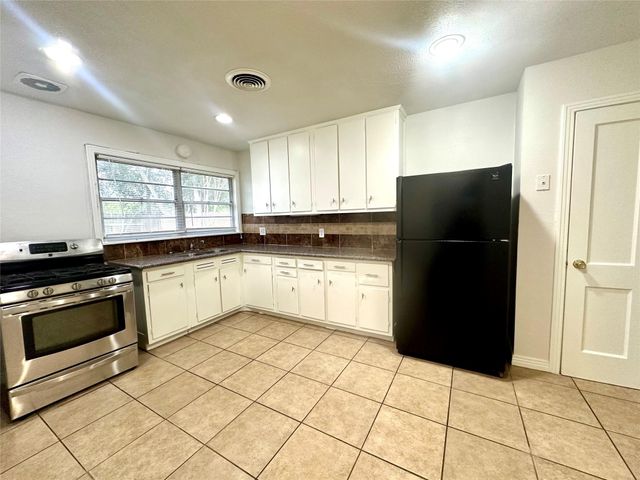 6419 Thrush, Houston, TX 77087