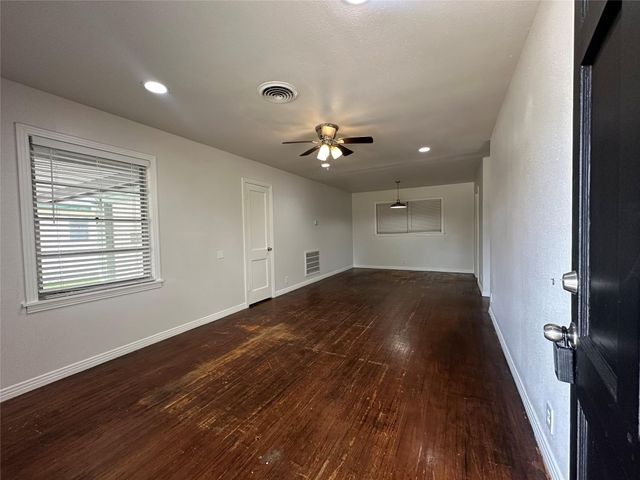 6419 Thrush, Houston, TX 77087