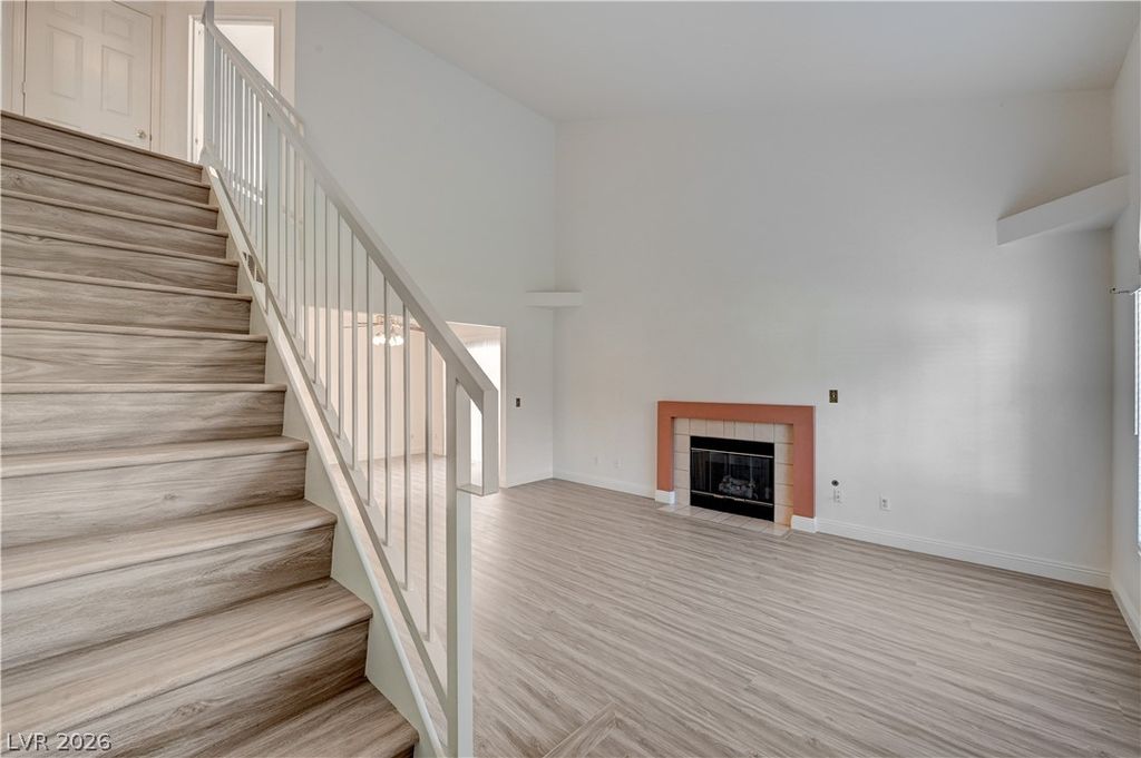 8464 Vast Horizon Avenue, Las Vegas, NV 89129 — photo 4