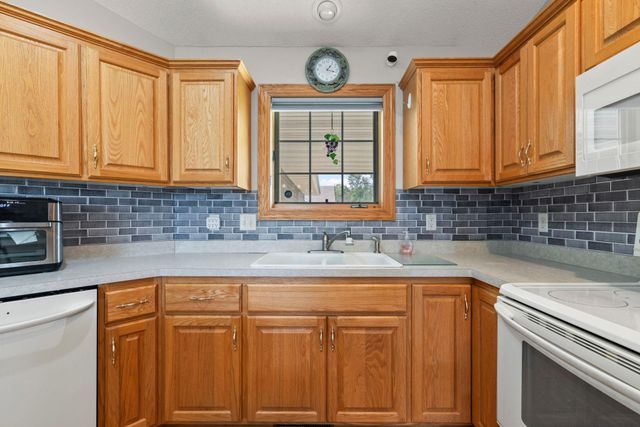 6228 Creekview Lane N, Brooklyn Park, MN 55443