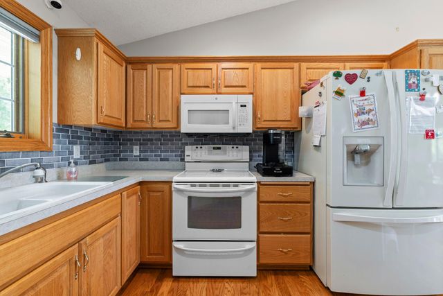 6228 Creekview Lane N, Brooklyn Park, MN 55443