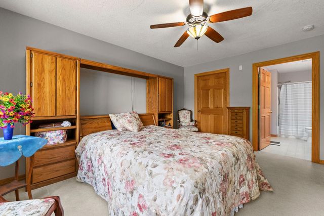 6228 Creekview Lane N, Brooklyn Park, MN 55443