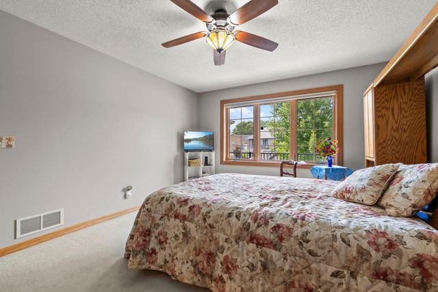6228 Creekview Lane N, Brooklyn Park, MN 55443