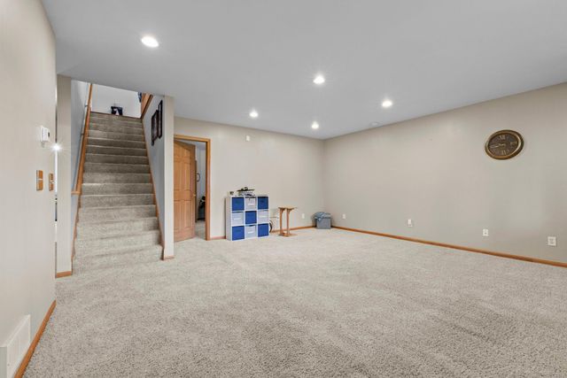 6228 Creekview Lane N, Brooklyn Park, MN 55443