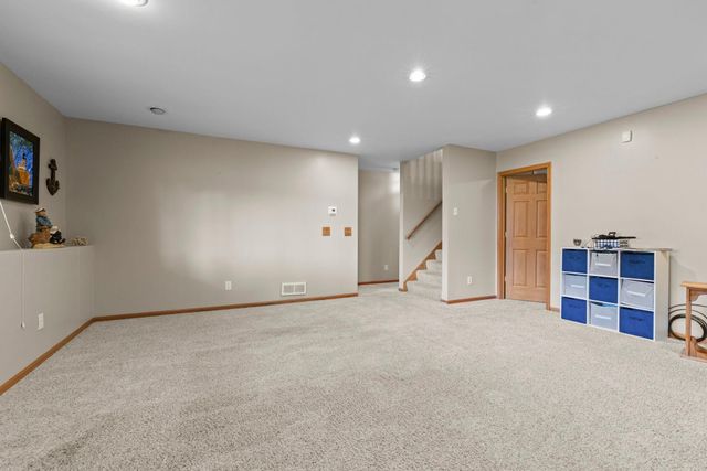 6228 Creekview Lane N, Brooklyn Park, MN 55443