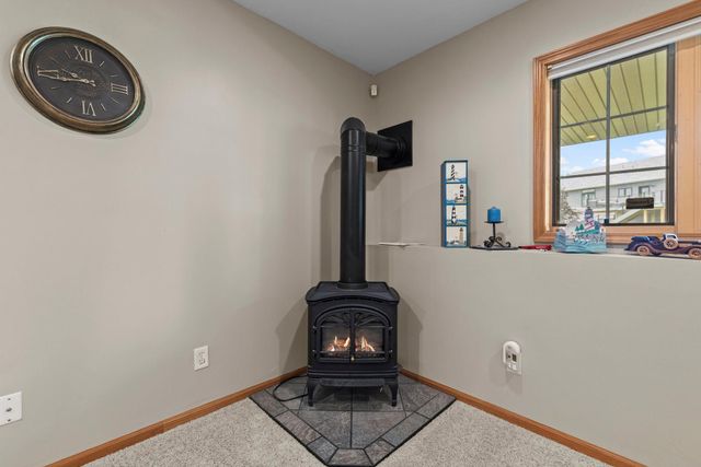 6228 Creekview Lane N, Brooklyn Park, MN 55443