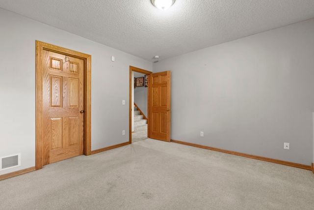 6228 Creekview Lane N, Brooklyn Park, MN 55443