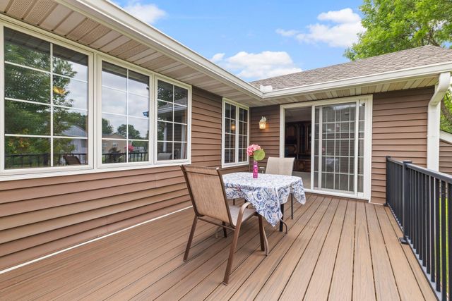 6228 Creekview Lane N, Brooklyn Park, MN 55443