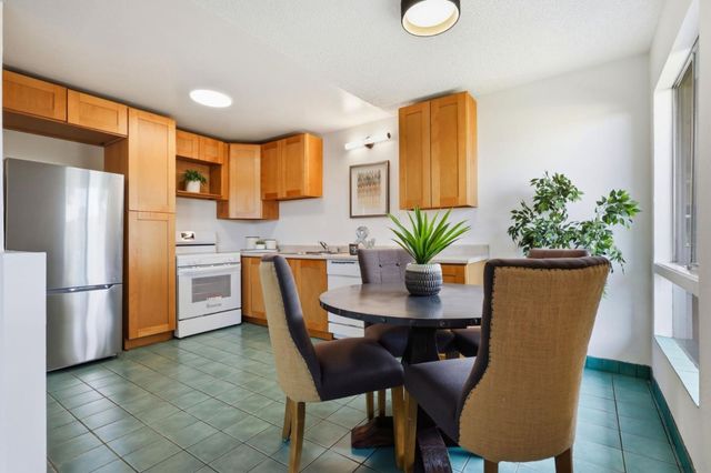 3045 Los Prados Street 217, San Mateo, CA 94403