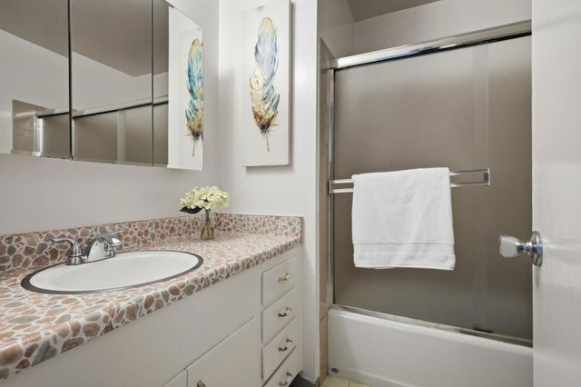 3045 Los Prados Street 217, San Mateo, CA 94403