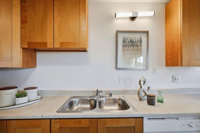 3045 Los Prados Street 217, San Mateo, CA 94403