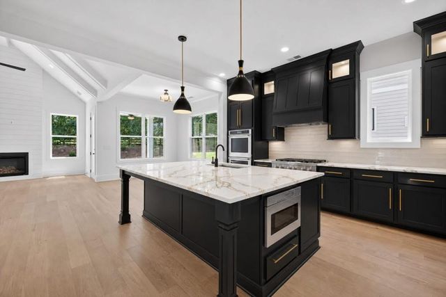 5608 Meadowstone Walk, Kennesaw, GA 30152