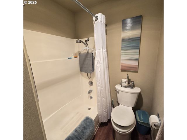 1000 Se BAY Blvd 124, Newport, OR 97365