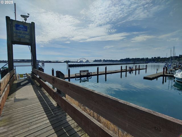 1000 Se BAY Blvd 124, Newport, OR 97365