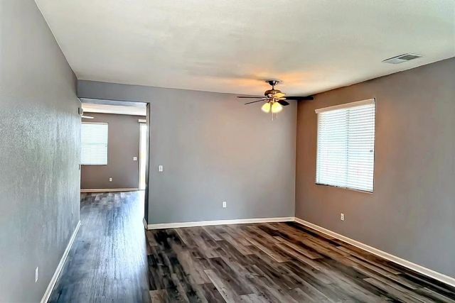 209 Elgin Ave, Lodi, CA 95240