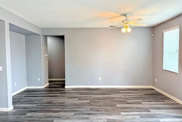 209 Elgin Ave, Lodi, CA 95240