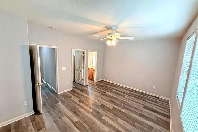 209 Elgin Ave, Lodi, CA 95240