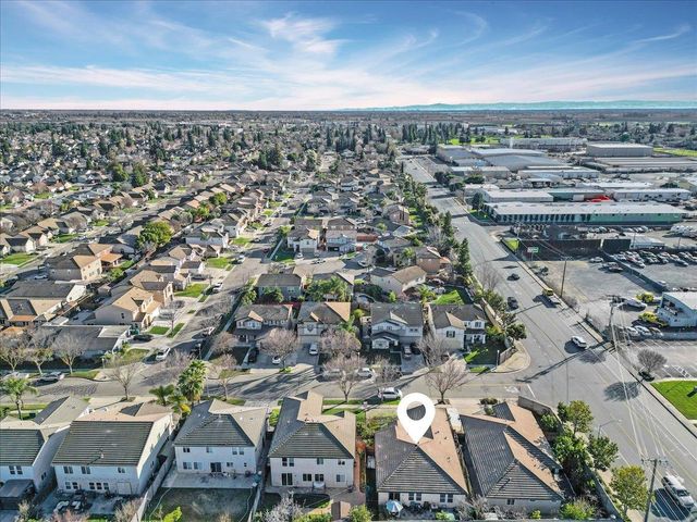 209 Elgin Ave, Lodi, CA 95240