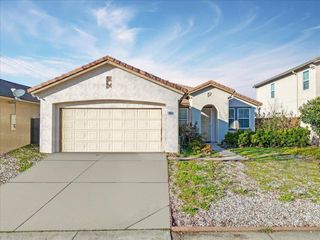 209 Elgin Ave, Lodi, CA 95240