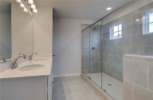 295 Arnewood Circle, Mcdonough, GA 30253