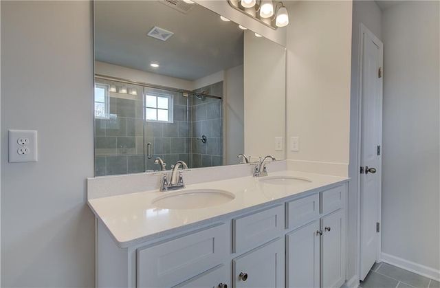 295 Arnewood Circle, Mcdonough, GA 30253